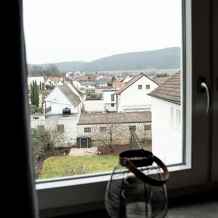 Stilvolles Fuer 4 Gaeste In Bester Lage In An Der Weinstrasse *