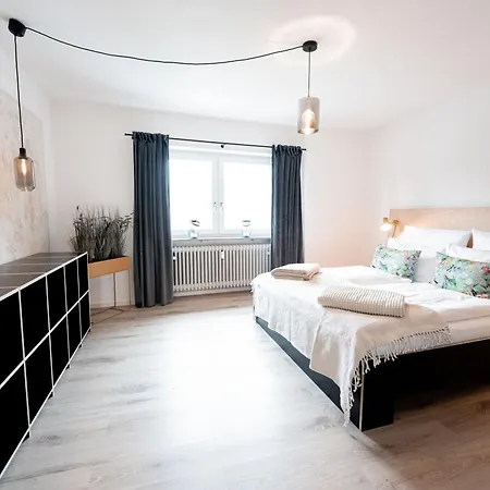 Appartement Stilvolles Fuer 4 Gaeste In Bester Lage In An Der Weinstrasse